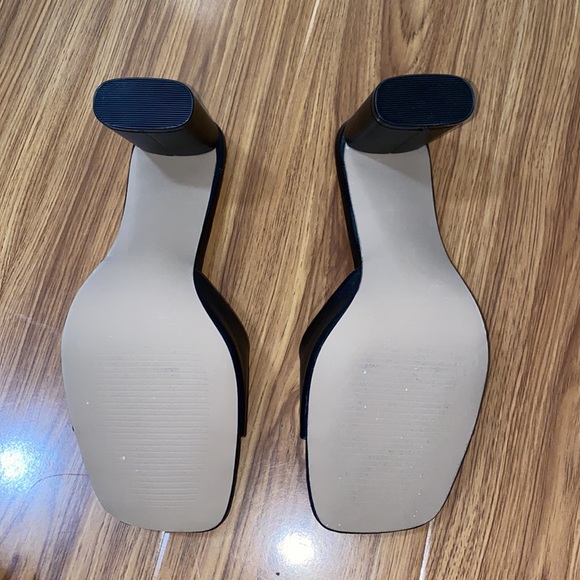 MADYSON SLIP ON HEELED SANDAL - Picture 5 of 6